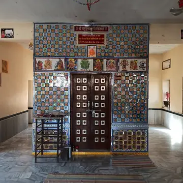 Charbhuja Mandir — Photos 1